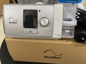 Máy Trợ Thở Cũ, Máy Thở Cũ Giá Tốt, Bảo Hành Dài Hạn, Giao Hàng Toàn Quốc Máy Thở ResMed AirCurve 10 VAuto Máy trưng bày