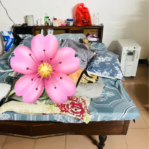 Hinh anh khach hang su dung may tao oxy Yuwell 3